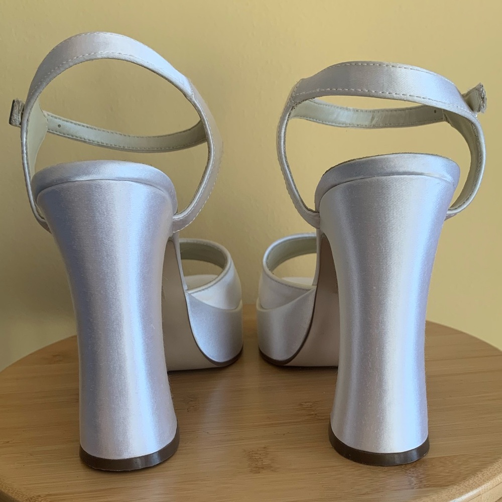 Satin-White Platform Heels (8.5) - Picture 4 of 6